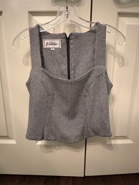 Vikki Vi Gray Ribbed Square-Neck Tank Top